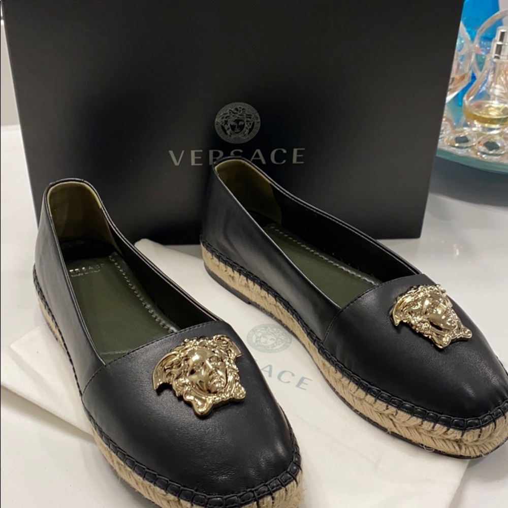 Versace Flats - image 4